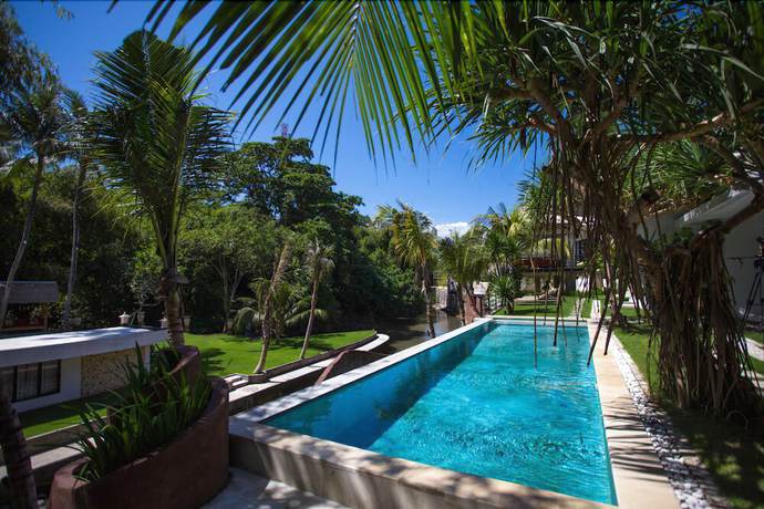 Imagen de la piscina del Hotel Soleya Suites and Villas. Foto 16
