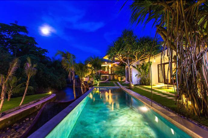 Imagen de la piscina del Hotel Soleya Suites and Villas. Foto 17