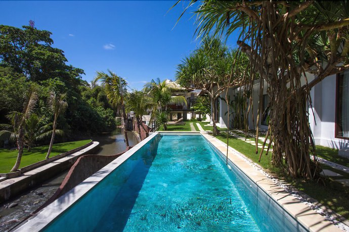 Imagen de la piscina del Hotel Soleya Suites and Villas. Foto 18