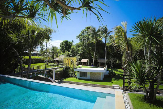 Imagen de la piscina del Hotel Soleya Suites and Villas. Foto 19