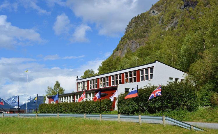 Imagen de los exteriores del Hotel Solfjord Bedandbistro. Foto 14