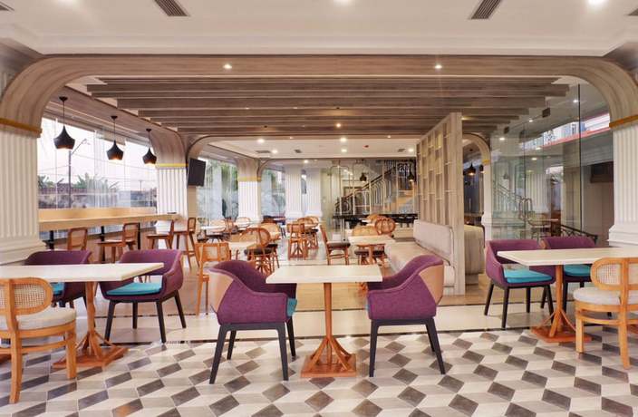 Imagen del bar/restaurante del Hotel Solia Yosodipuro Solo. Foto 6
