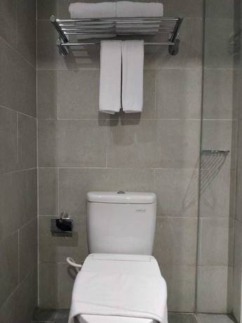 Imagen de la habitación del Hotel Solia Yosodipuro Solo. Foto 10