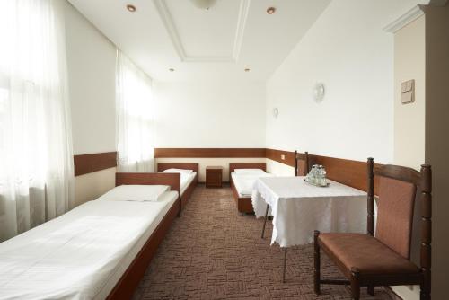 Imagen de la habitación del Hotel Solidaris. Foto 6