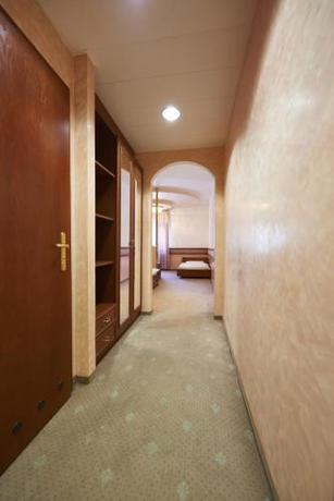 Imagen de la habitación del Hotel Solidaris. Foto 7