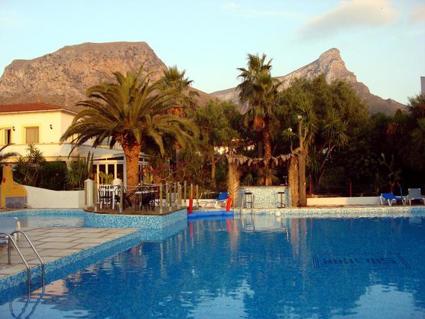Imagen de la piscina del Hotel Solimar, Colonia Sant Pere. Foto 7