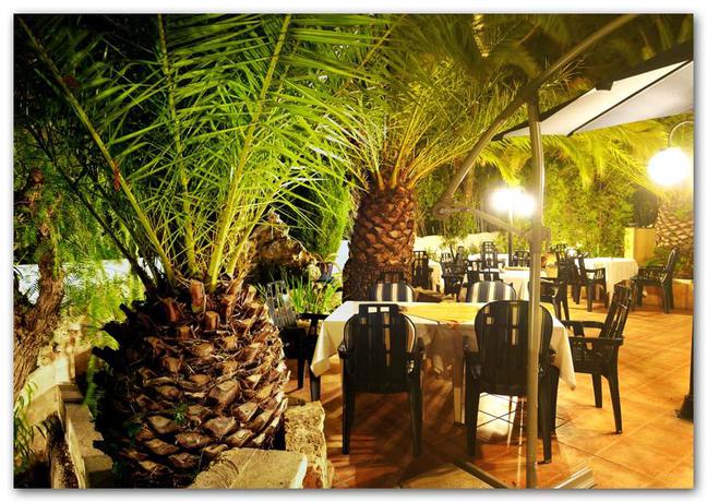 Imagen del bar/restaurante del Hotel Solimar, Colonia Sant Pere. Foto 2