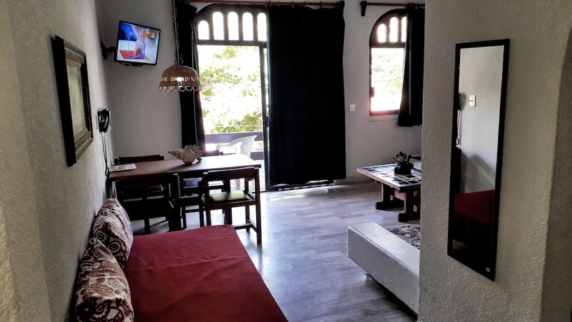 Imagen de la habitación del Hotel Solimar Inn Suites. Foto 5