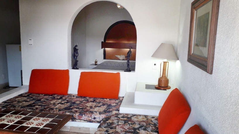 Imagen de la habitación del Hotel Solimar Inn Suites. Foto 9