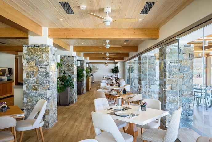 Imagen del bar/restaurante del Hotel Solimar White Pearl Adults Only - All Inclusive. Foto 5