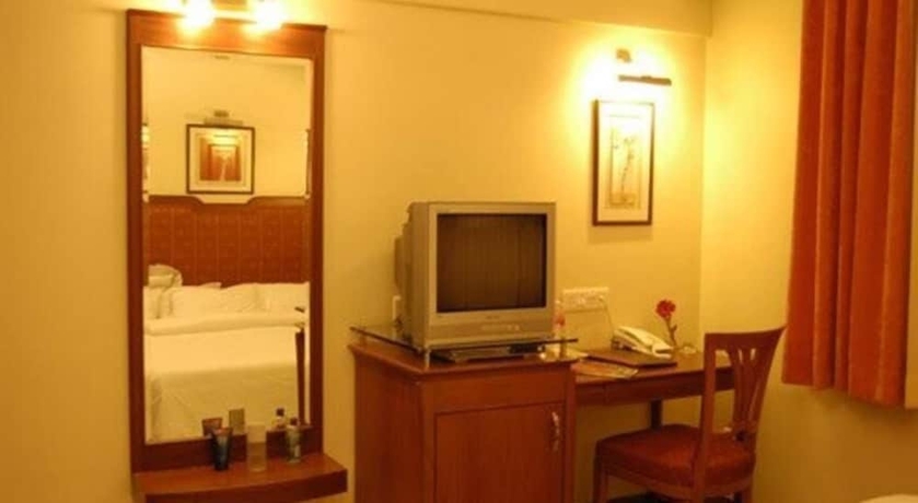 Imagen de la habitación del Hotel Solitaire. Foto 7