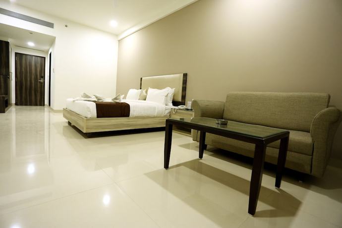 Imagen de la habitación del Hotel Solitaire, Raipur. Foto 7