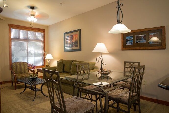 Imagen de la habitación del Hotel Solitude Condominiums. Foto 19