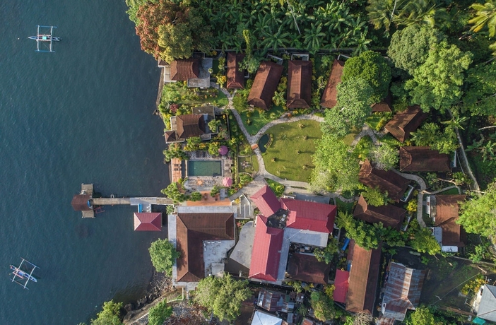 Imagen de los exteriores del Hotel Solitude Lembeh Resort. Foto 13