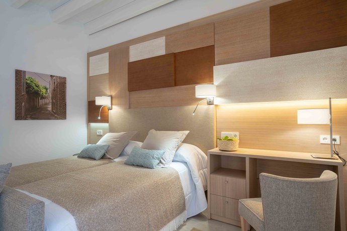 Imagen de los exteriores del Hotel Soller Plaza. Foto 20