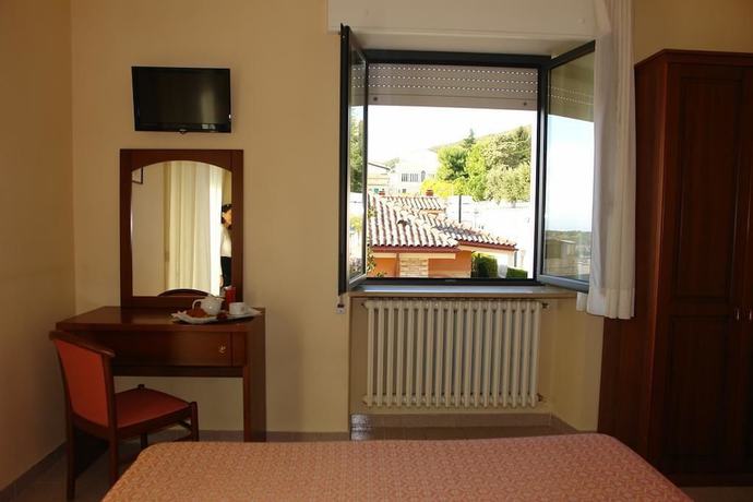 Imagen de la habitación del Hotel Sollievo. Foto 10