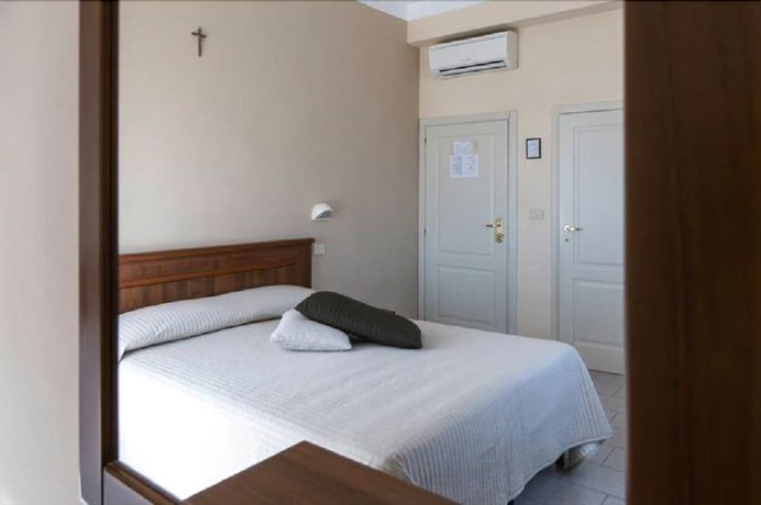 Imagen de la habitación del Hotel Sollievo. Foto 17