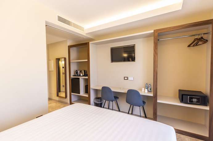 Imagen de la habitación del Hotel Solmaris Tropea - Rooms and Suites. Foto 8