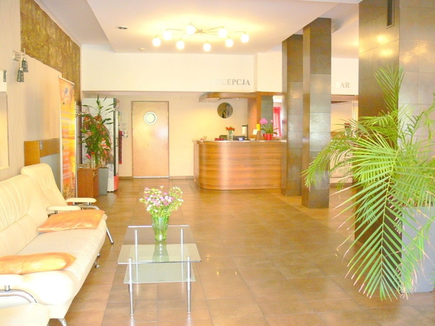 Imagen de los interiores del Hotel Solny. Foto 5