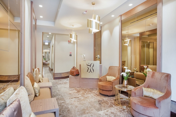 Imagen de los interiores del Hotel Solo Experience. Foto 19