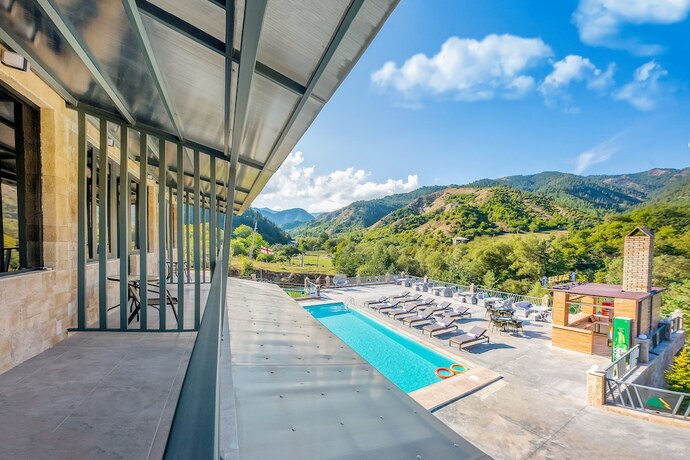 Imagen general del Hotel Solo Grand Boshuri. Foto 10