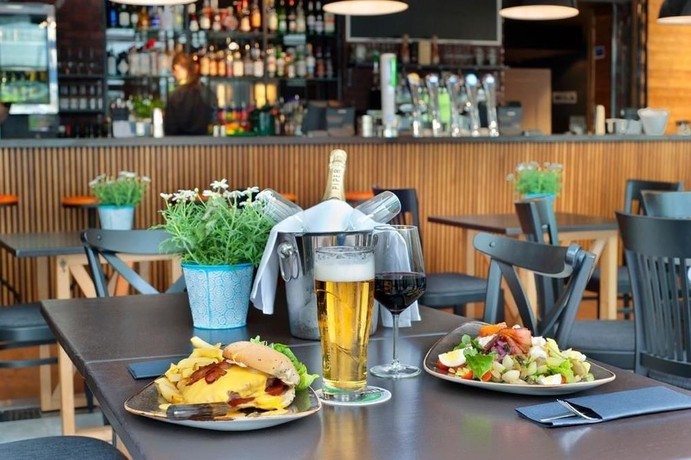 Imagen del bar/restaurante del Hotel Solo Sokos Lahden Seurahuone. Foto 5