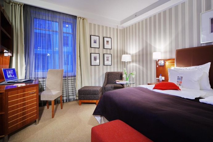 Imagen de los exteriores del Hotel Solo Sokos Palace Bridge. Foto 10