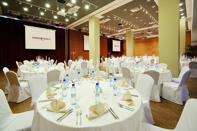 Imagen de los interiores del Hotel Solo Sokos Palace Bridge. Foto 12