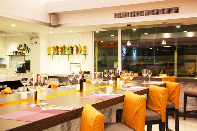 Imagen del bar/restaurante del Hotel Solo Sukhumvit 2. Foto 2