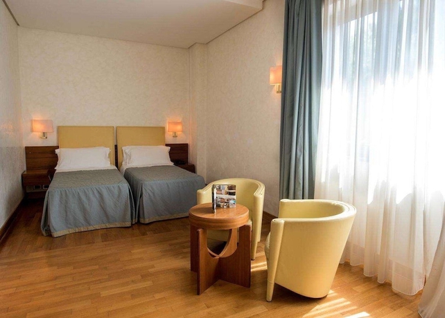 Imagen de la habitación del Hotel Solofra Palace Resorts. Foto 9