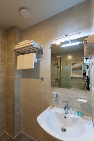 Imagen de la habitación del Hotel Solomon. Foto 8