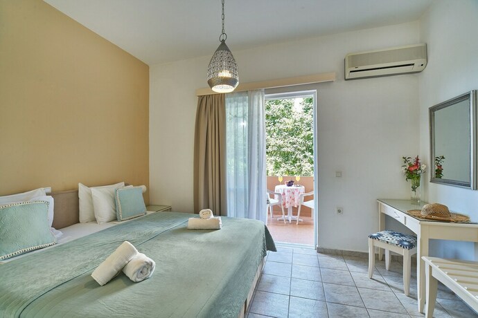 Imagen de la habitación del Hotel Solon Apartments. Foto 19
