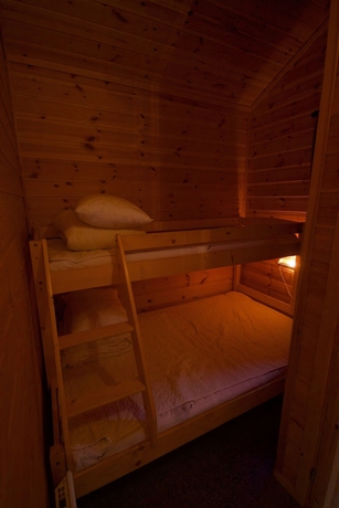 Imagen de la habitación del Hotel Solstrand Camping. Foto 5