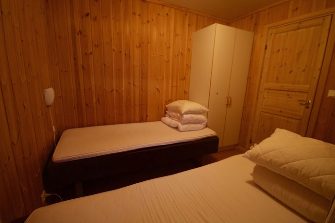 Imagen de la habitación del Hotel Solstrand Camping. Foto 16