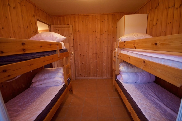 Imagen de la habitación del Hotel Solstrand Camping. Foto 17
