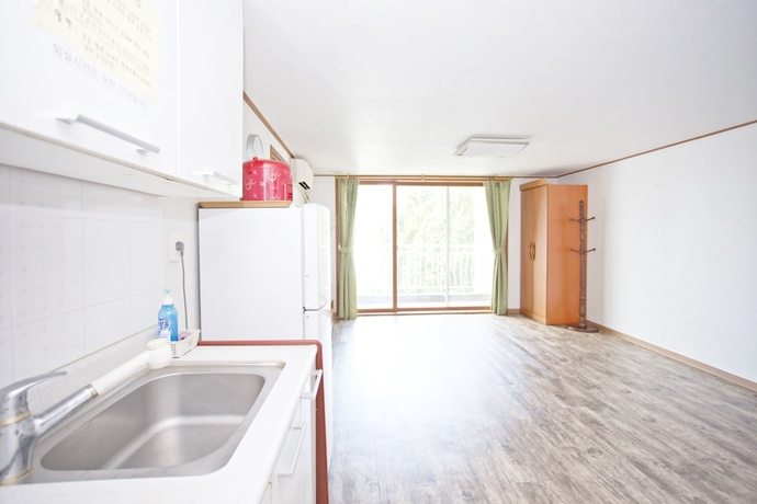 Imagen de la habitación del Hotel Solsum House. Foto 8