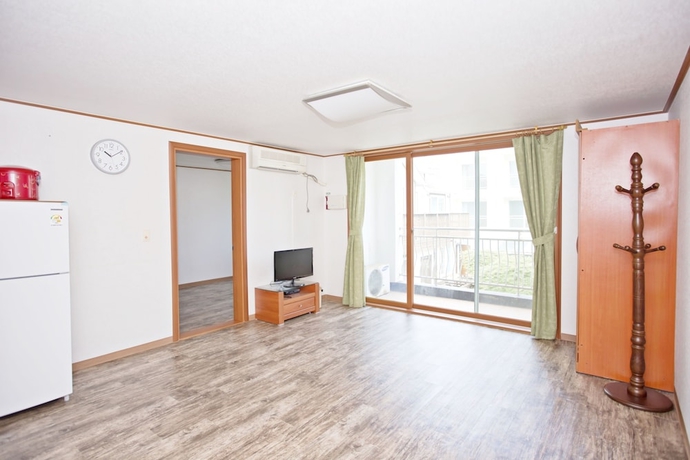 Imagen de la habitación del Hotel Solsum House. Foto 9