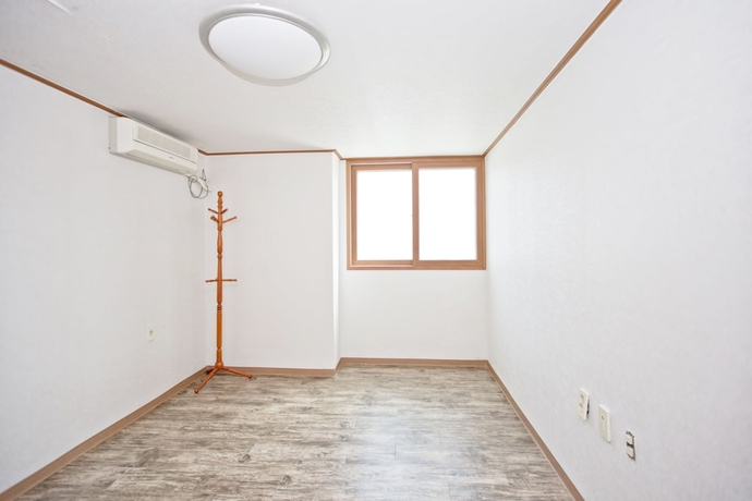 Imagen de la habitación del Hotel Solsum House. Foto 15