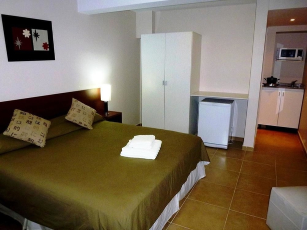 Imagen de los exteriores del Hotel Soltigua Apart Mendoza. Foto 12