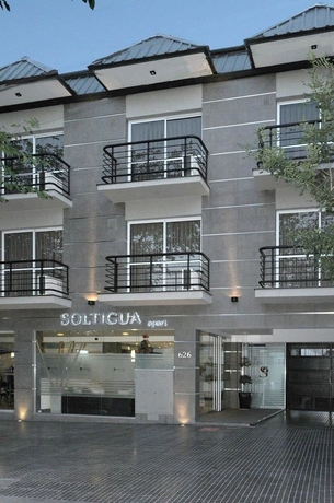 Imagen de los exteriores del Hotel Soltigua Apart Mendoza. Foto 13