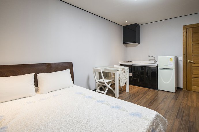 Imagen de la habitación del Hotel Solveige Pension. Foto 13