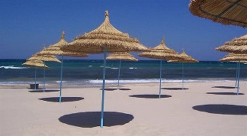 Imagen de los exteriores del Hotel Solymar Beach. Foto 2