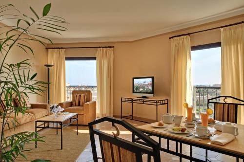 Imagen general del Hotel Solymar Ivory Suites. Foto 7