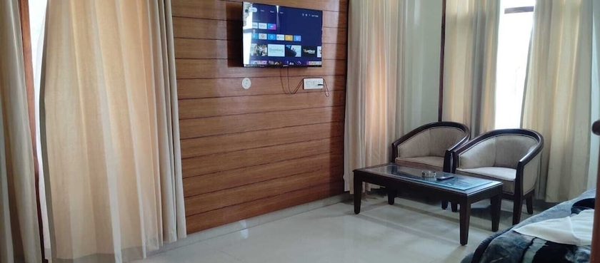 Imagen general del Hotel Som Kunj Circuit House. Foto 1