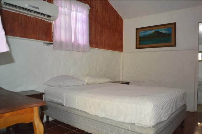 Imagen de la habitación del Hotel Somar Surf Camp and Lodge. Foto 10