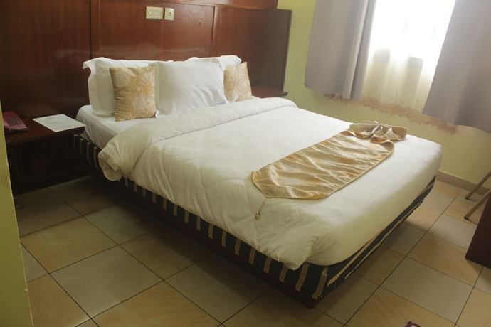 Imagen de la habitación del Hotel Somatel. Foto 5