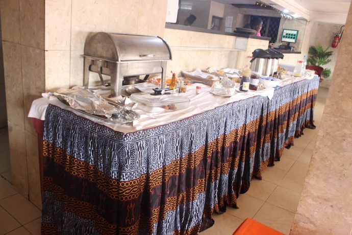Imagen del bar/restaurante del Hotel Somatel Yaound&eacute;. Foto 5