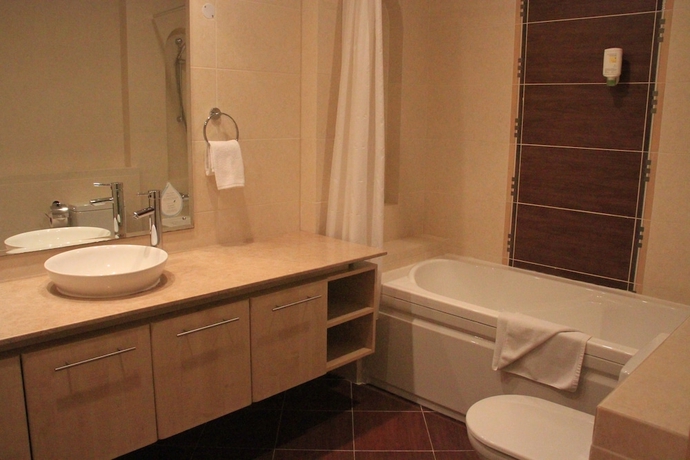 Imagen de la habitación del Hotel Somerset Al Fateh Bahrain. Foto 7