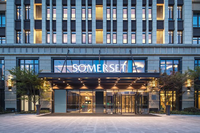 Imagen de los exteriores del Hotel Somerset Harmony City Wuxi. Foto 15