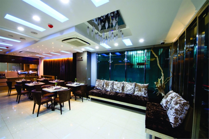 Imagen de los interiores del Hotel Somerset Inn. Foto 18